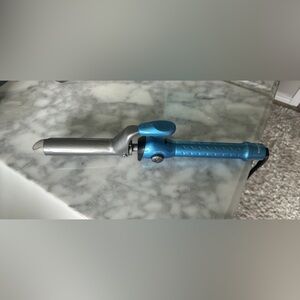 Babyliss Pro nano curling iron